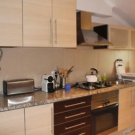 River View Apt. City Centre 公寓